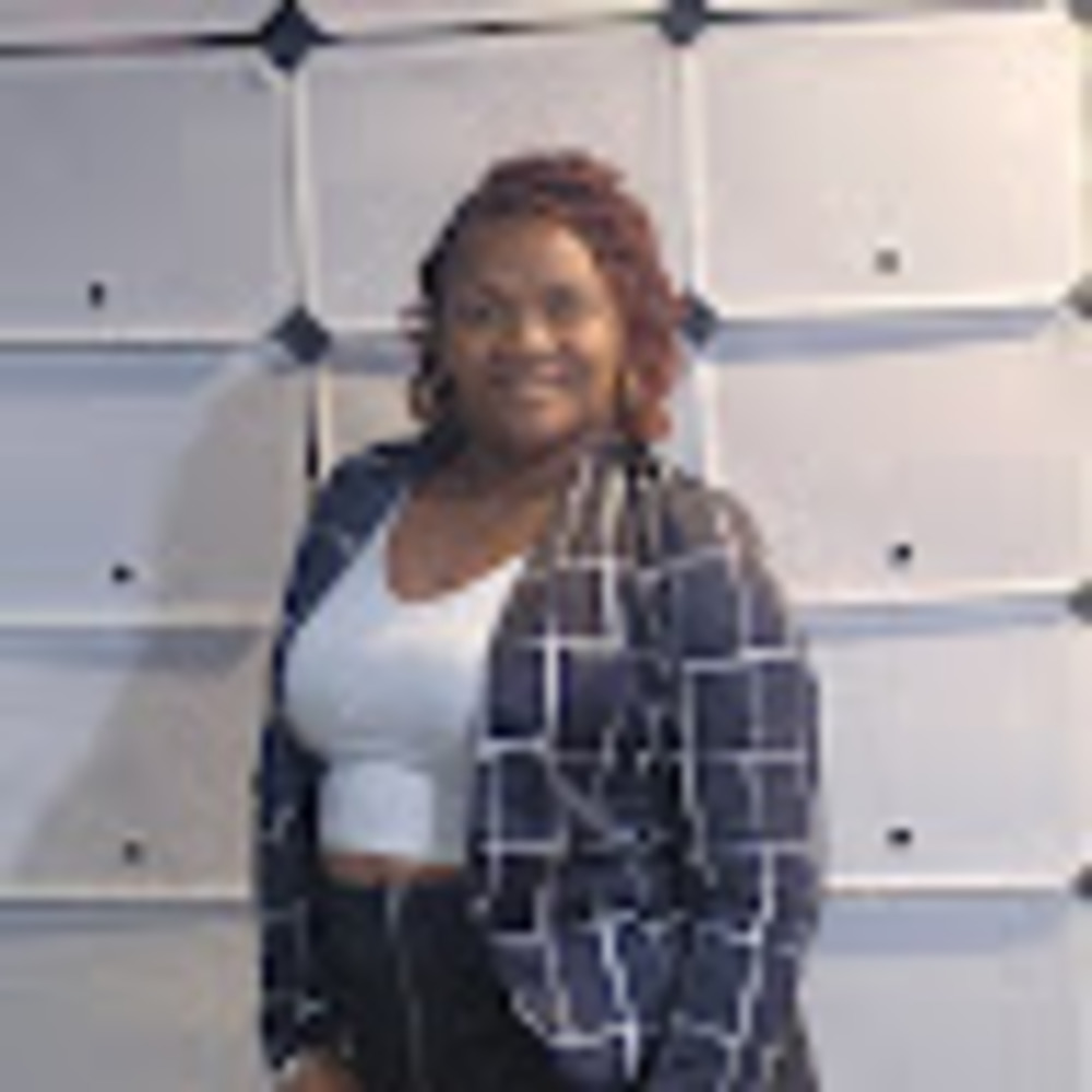 Meet your Posher, Nikeeya